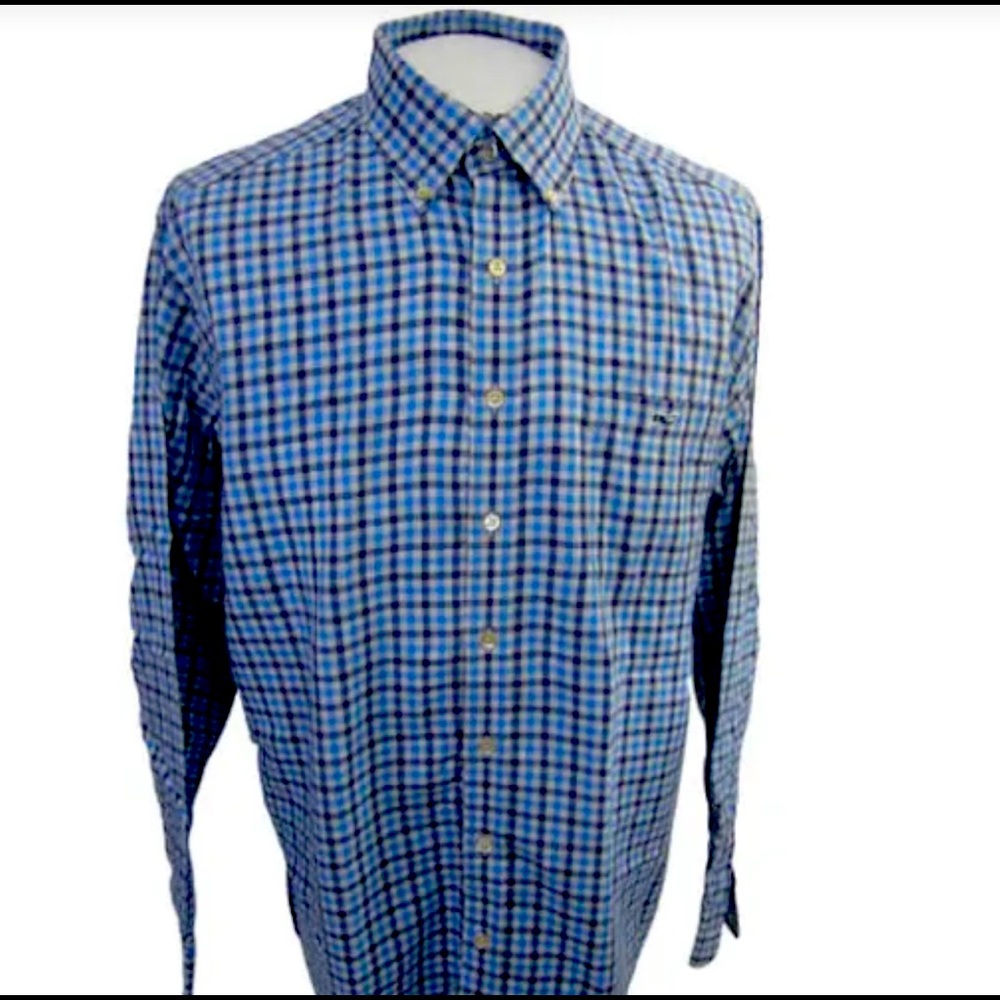 Mens Vineyard Vines slim fit tucker casual button down. xl very good condition.